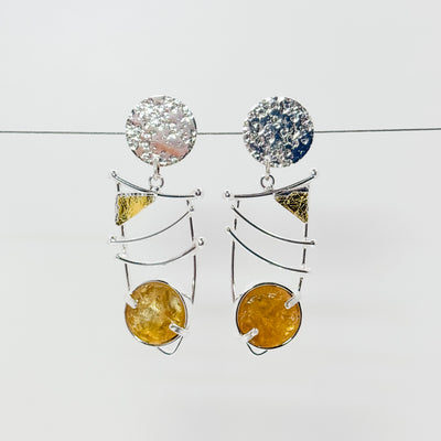 Waltz earrings with natural surface citrine