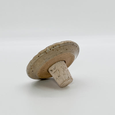 Wine stopper in Oatmeal