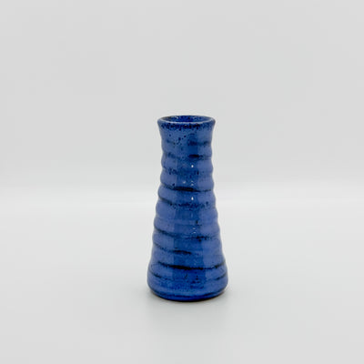 Bud vase in Quinn blue