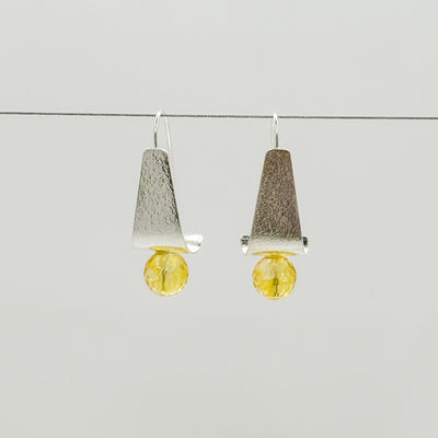 Tri Tuck earrings with citrine