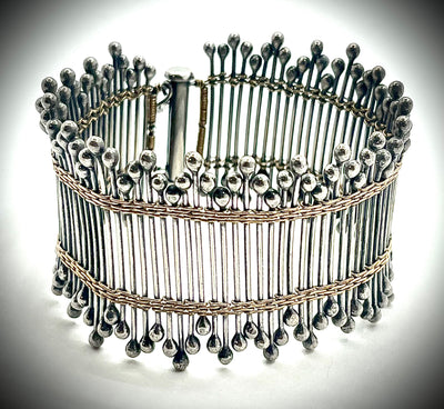De-Fenced Bracelet