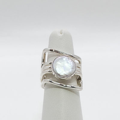 White coin pearl wrap ring