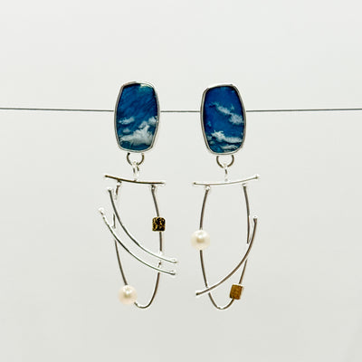 Waltz earrings with plum agate