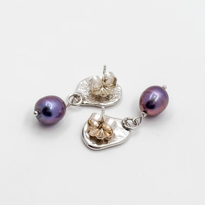 Smash Top earrings with peacock baroque pearls