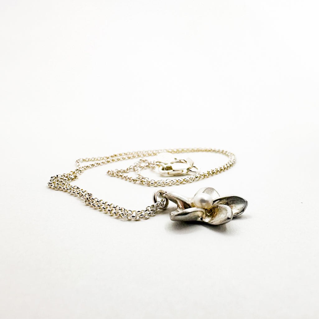 Small Plumeria Necklace with Pearl