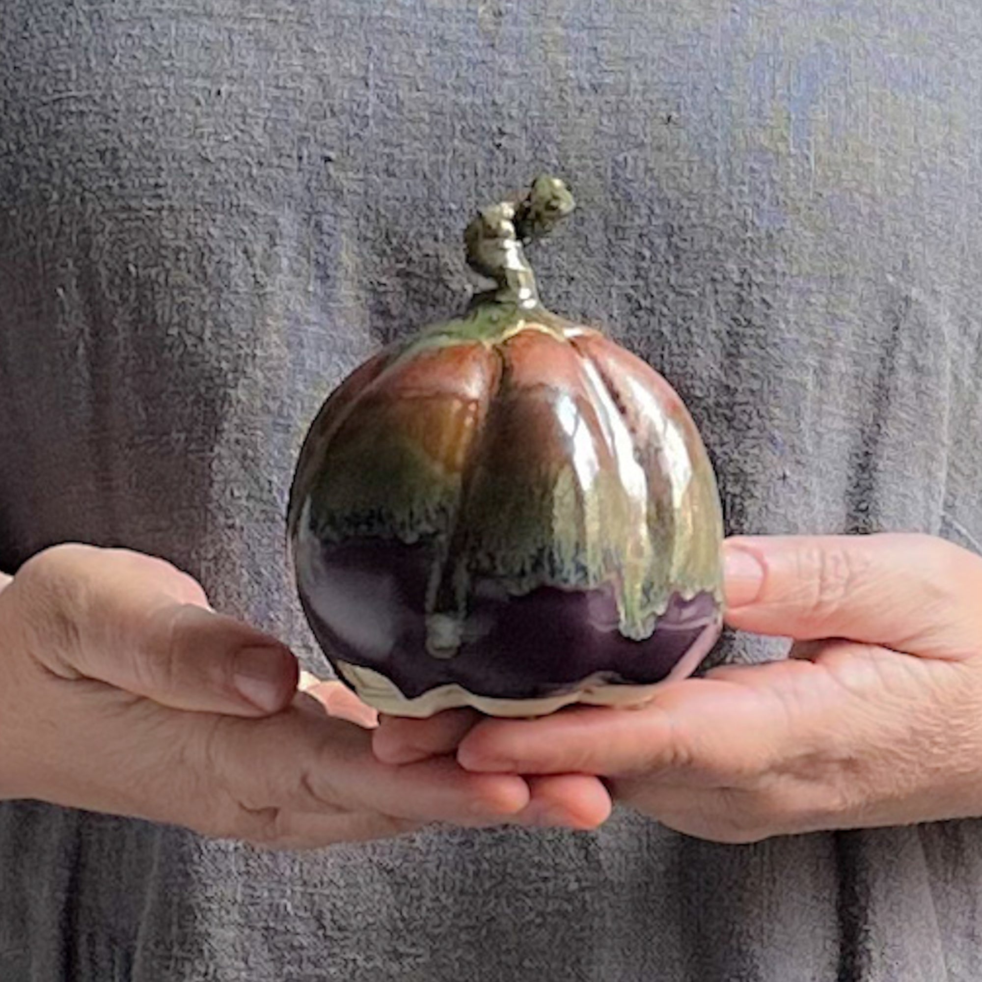 Small Plum & Copper Pumpkin