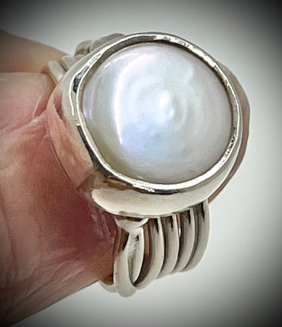 Random Theory Ring with Coin Pearl