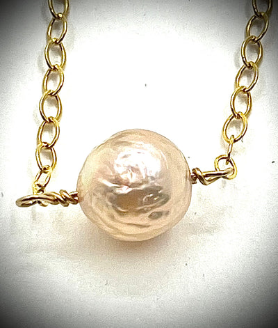 Single Large Pearl Necklace
