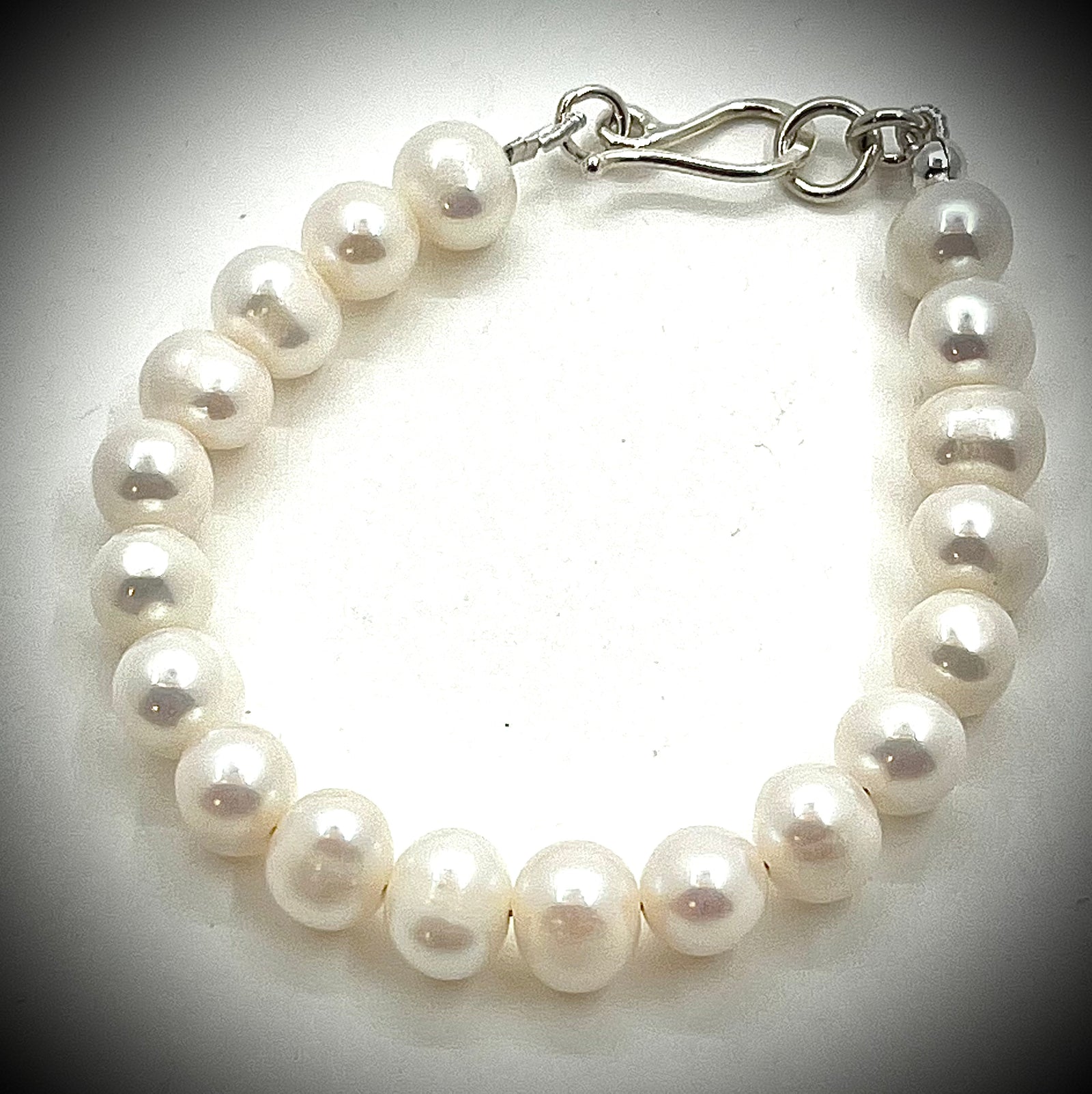 White Pearl Bracelet