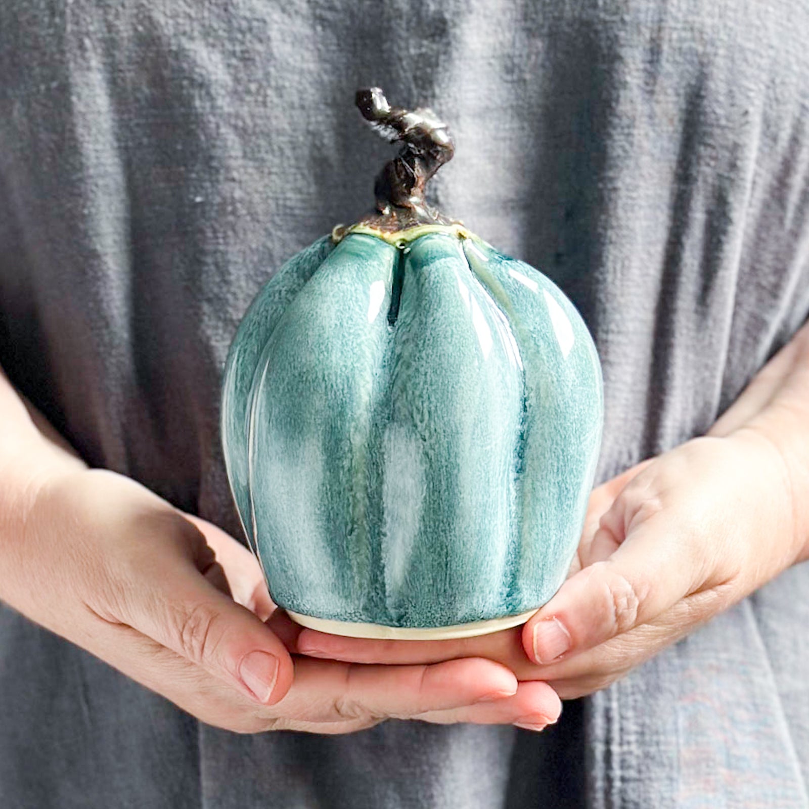 Medium Teal Speckle Pumpkin