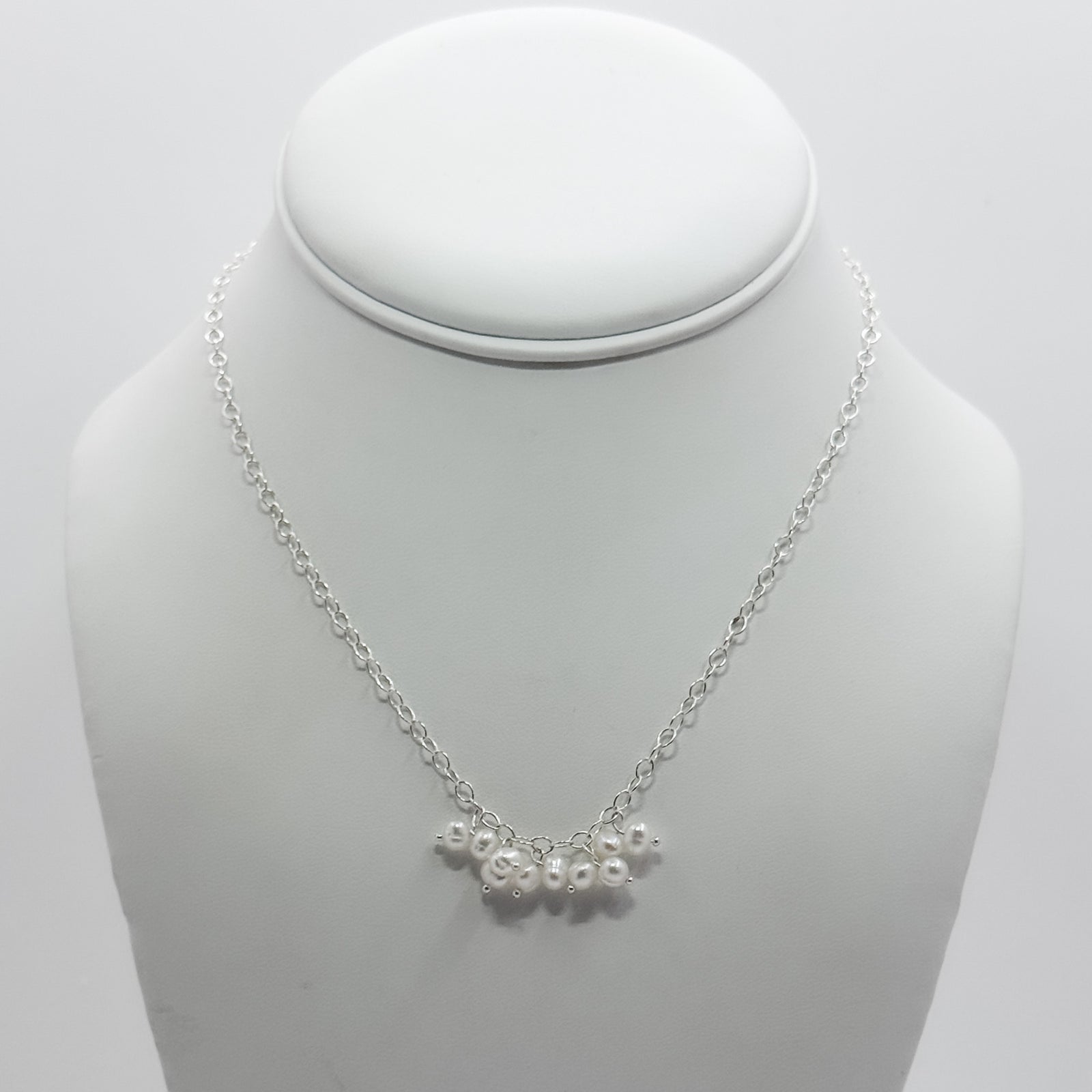 Sweet Pearl Maggie necklace