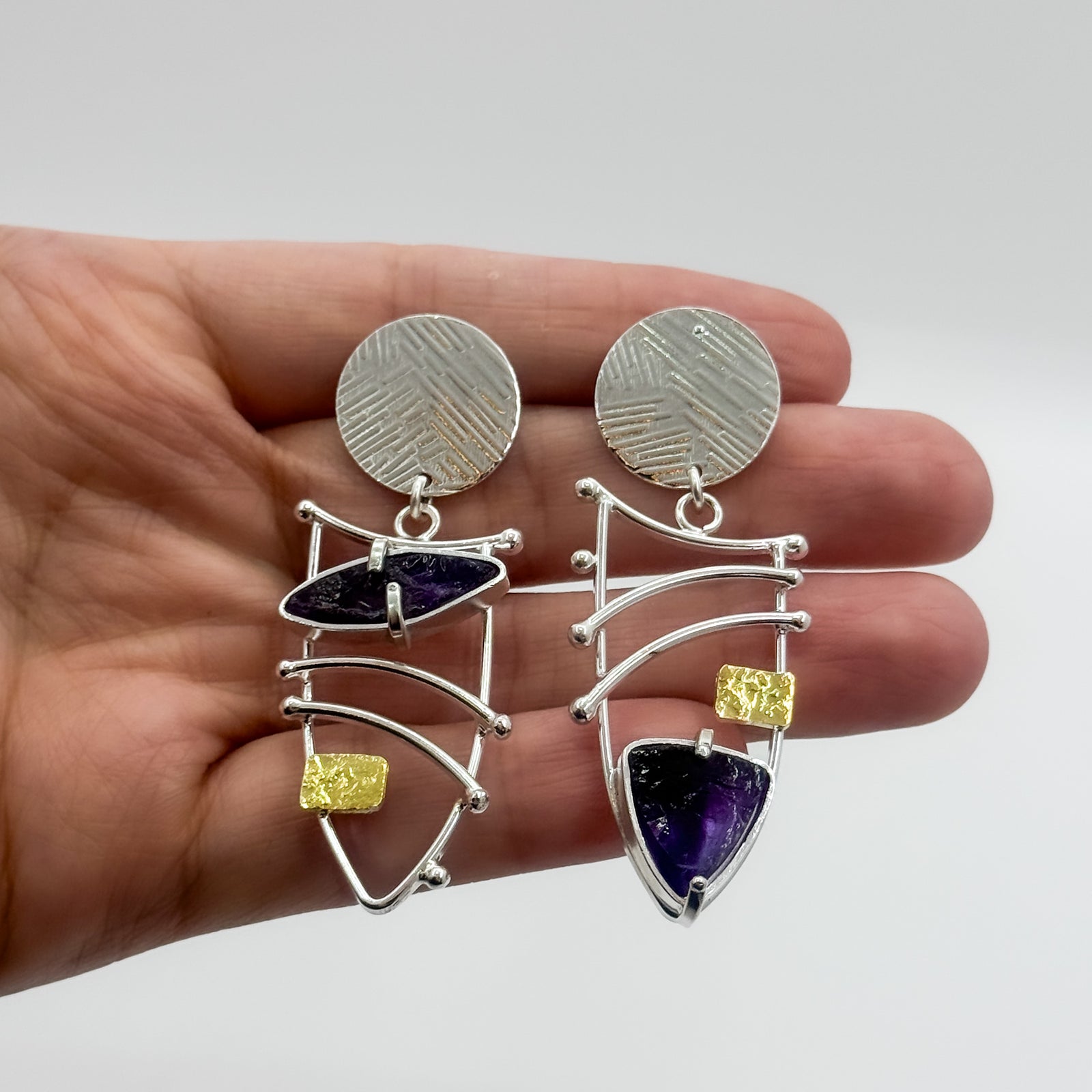 Waltz earrings with natural surface amethyst