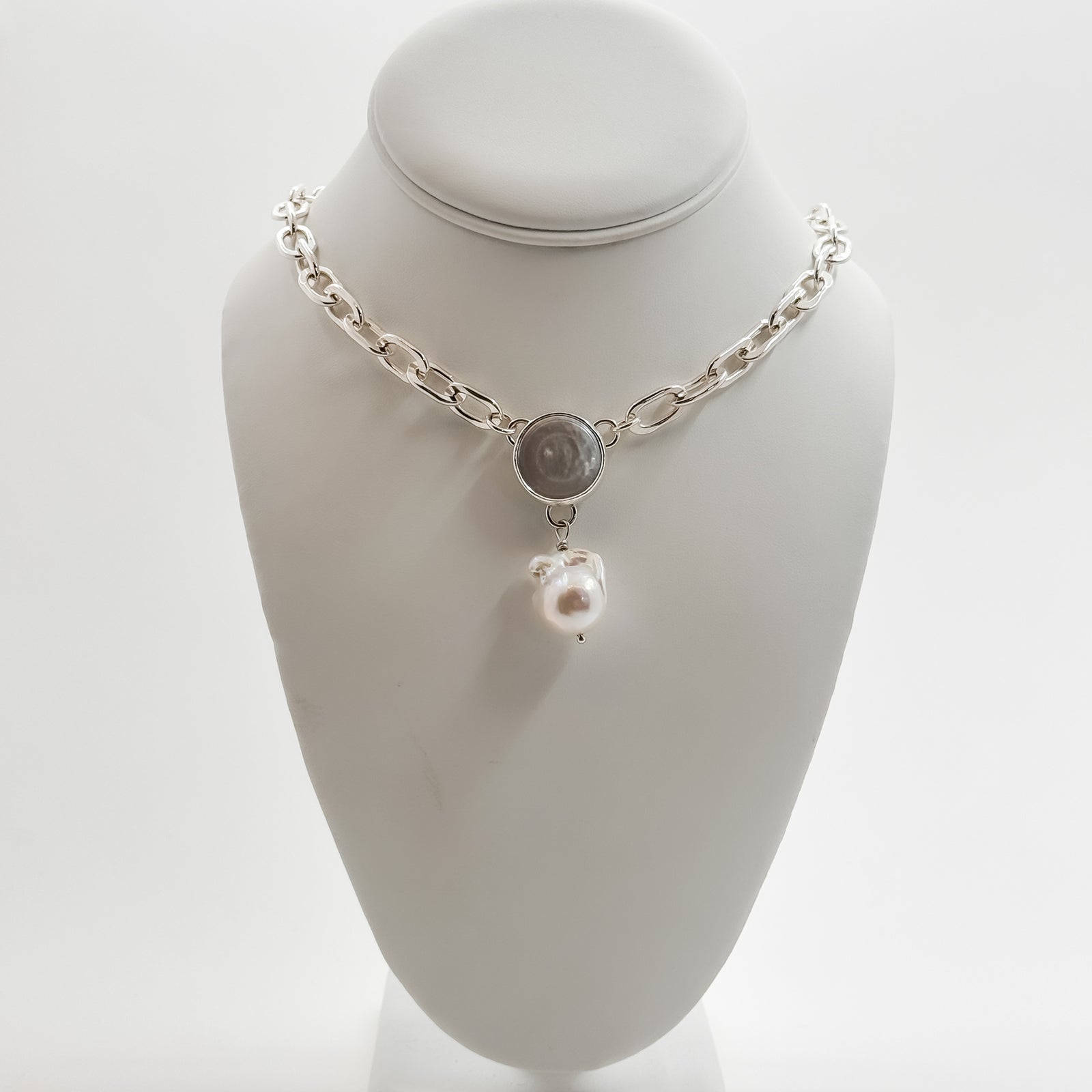 Irina Necklace Tow Truck Jr with white coin and baroque pearl