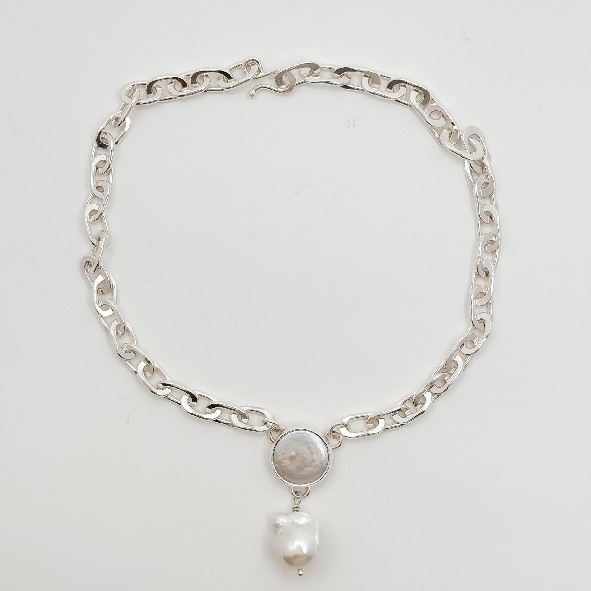 Irina Necklace Tow Truck Jr with white coin and baroque pearl