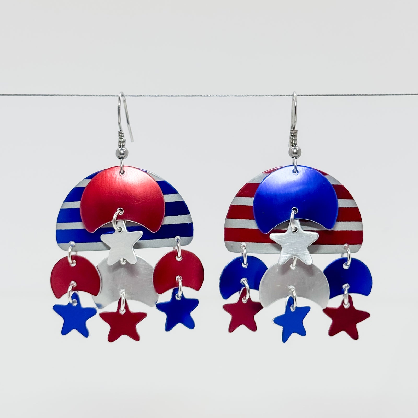 L03 red, white and blue with stars earrings