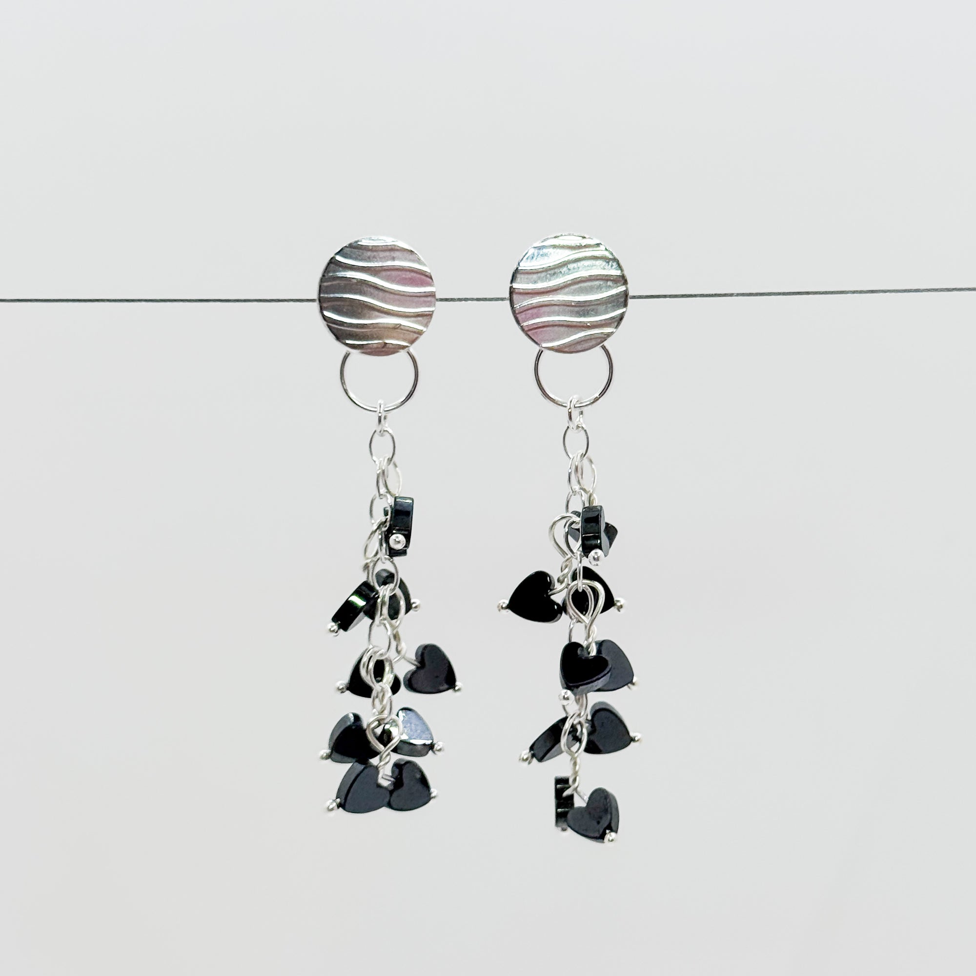 Katie Earrings with black hearts