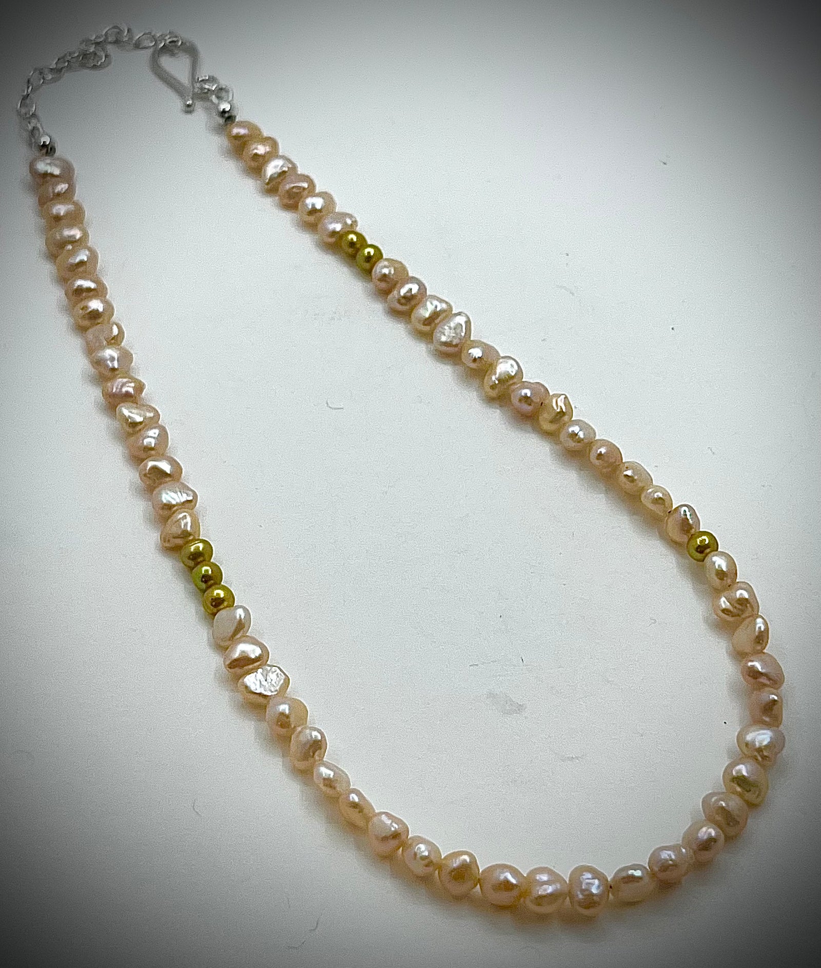 Pink Pearl with Green Pearl Necklace