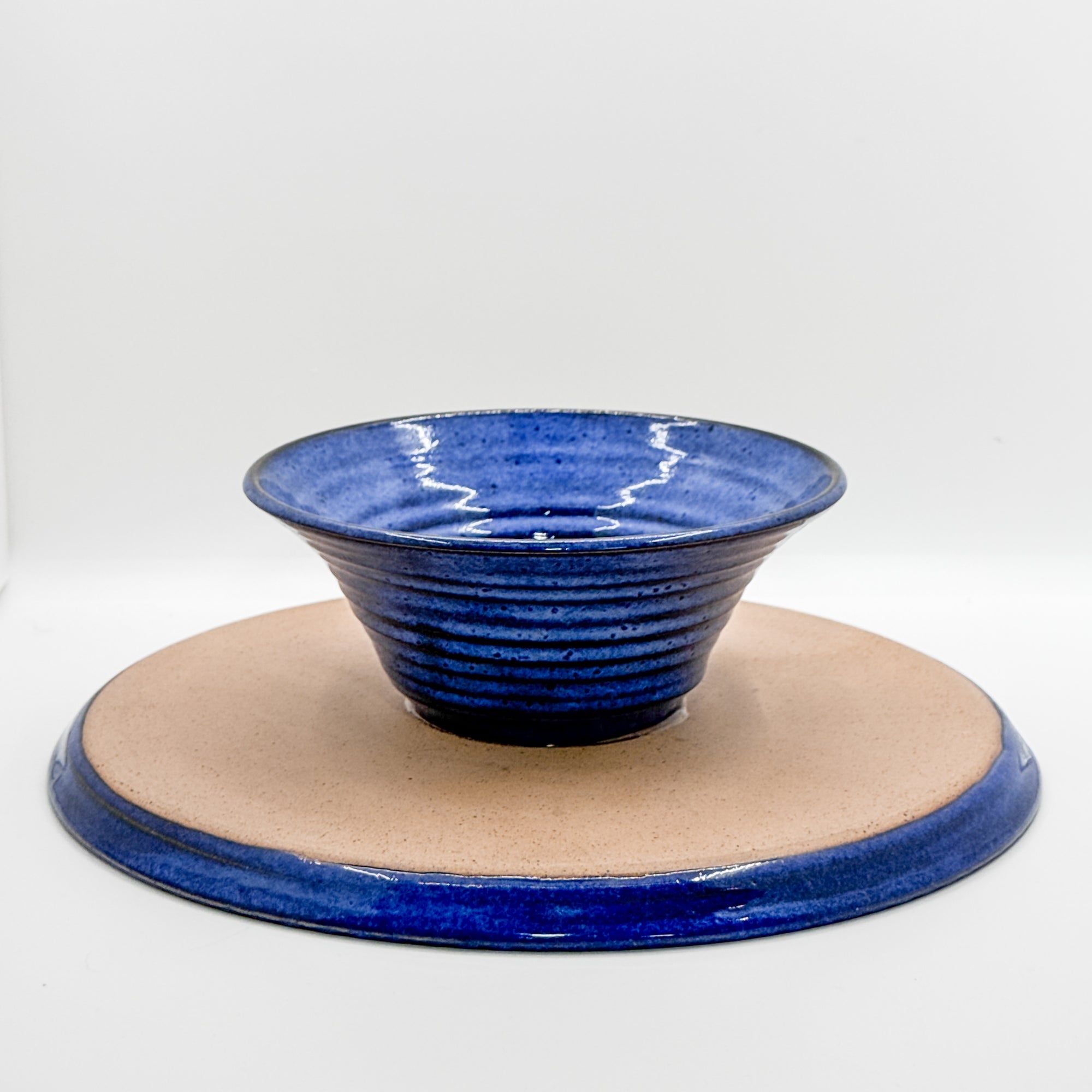 Cake Server in Quinn's blue