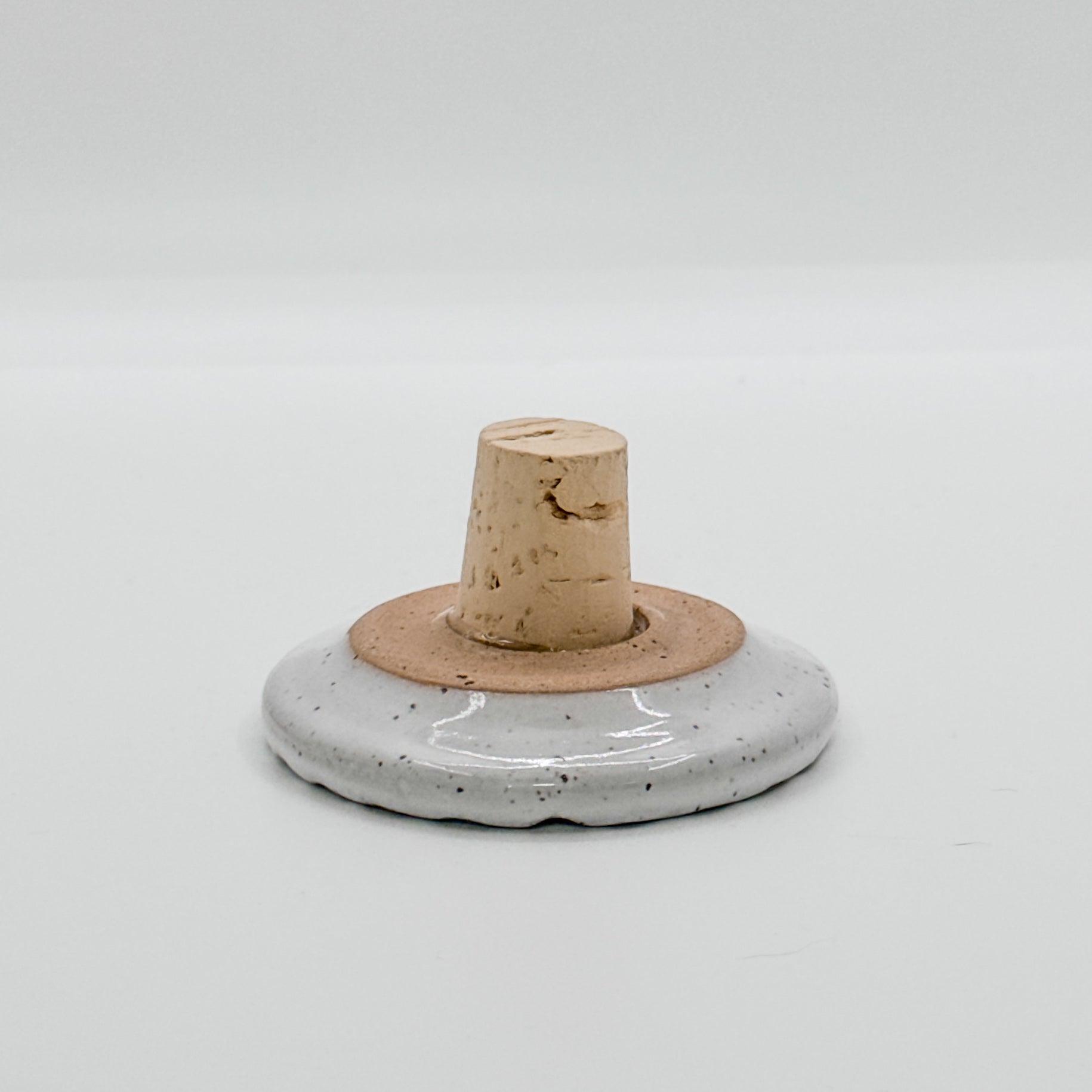 Wine stopper in Snow