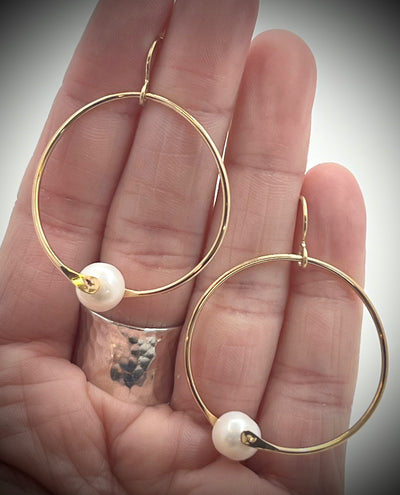 Gold Filled Twisted Hoop earrings with White Pearl