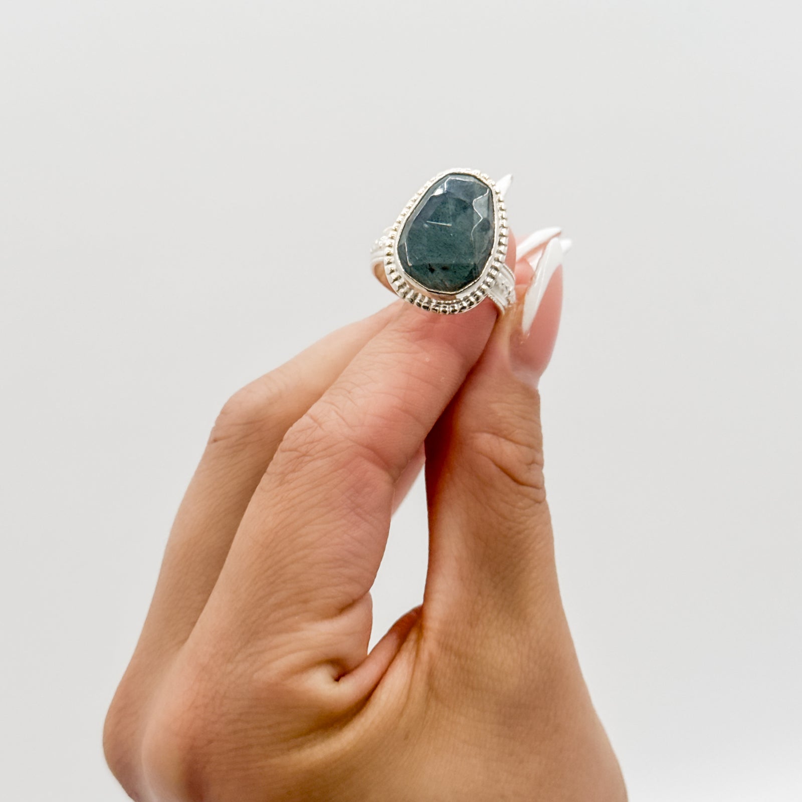 Labradorite ring