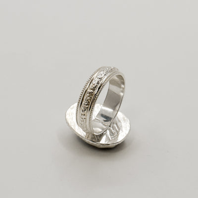 Labradorite ring