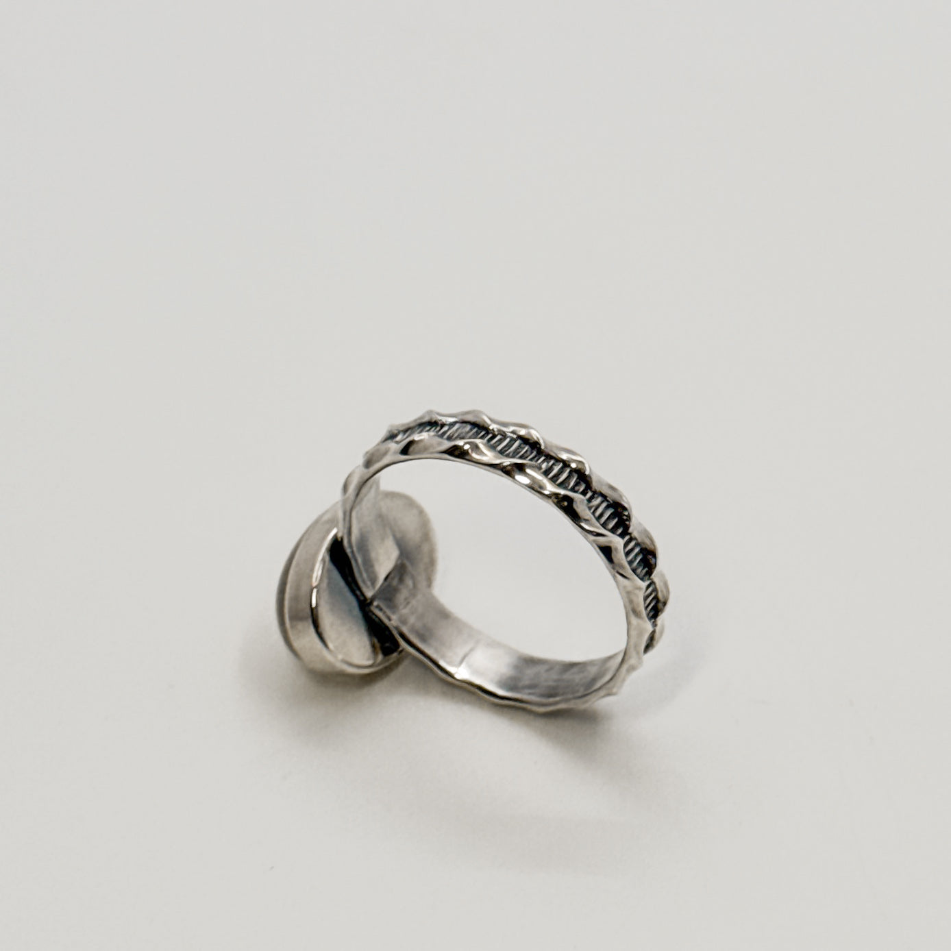 Crown ring with rutilated quartz