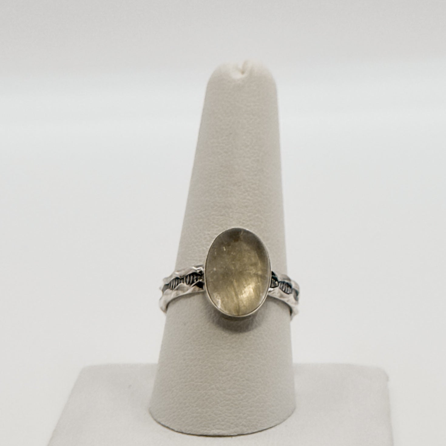 Crown ring with rutilated quartz