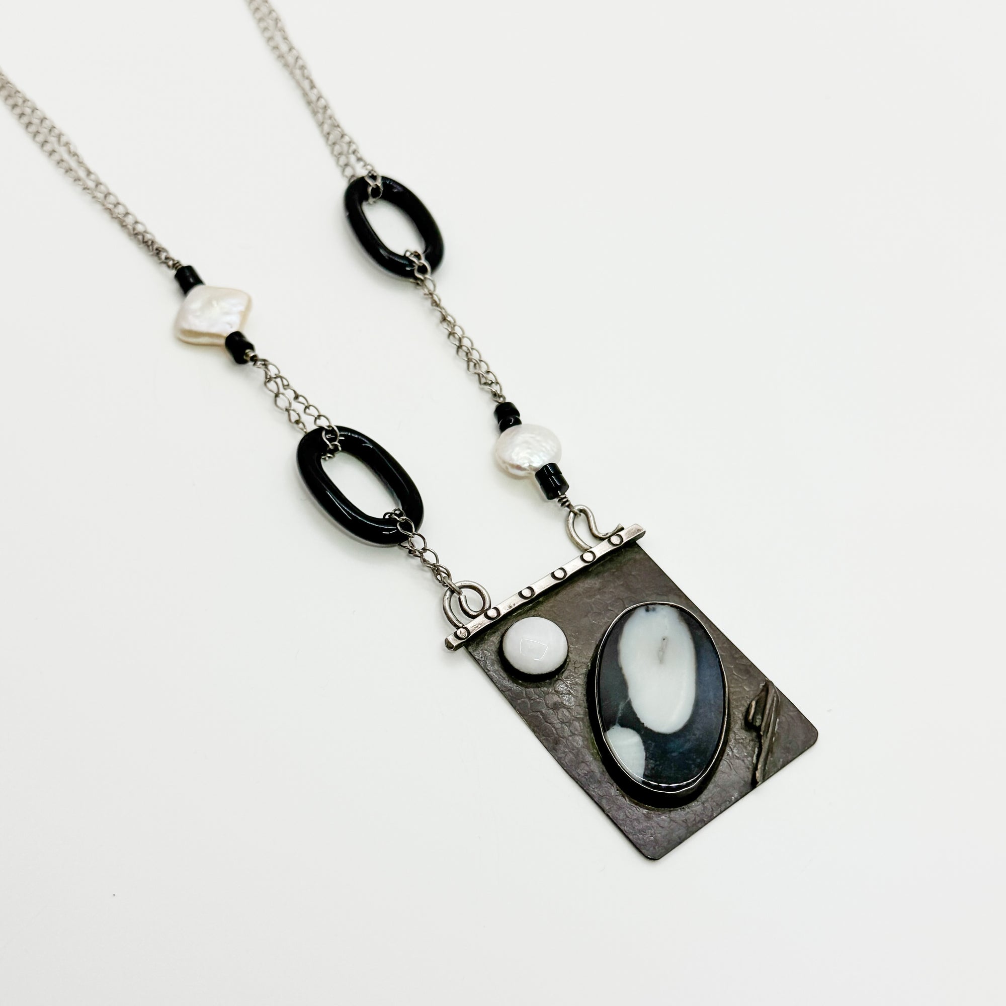Orbit Pendant necklace