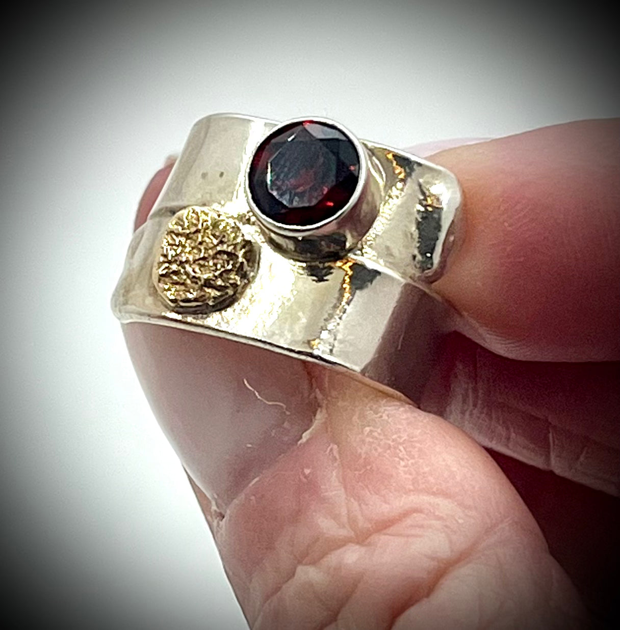 Overlap Garnet Ring with Gold