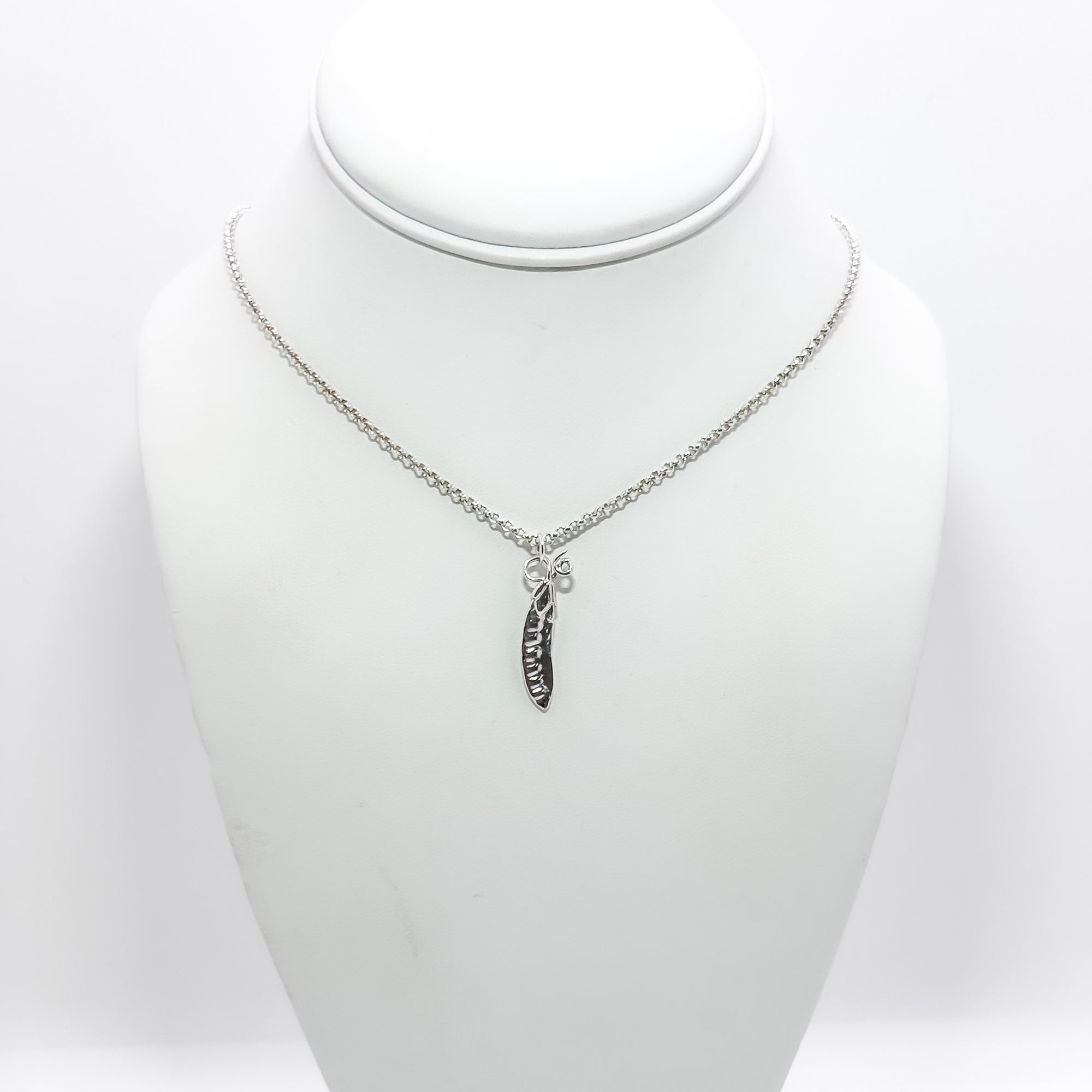 Large pea pod pendant