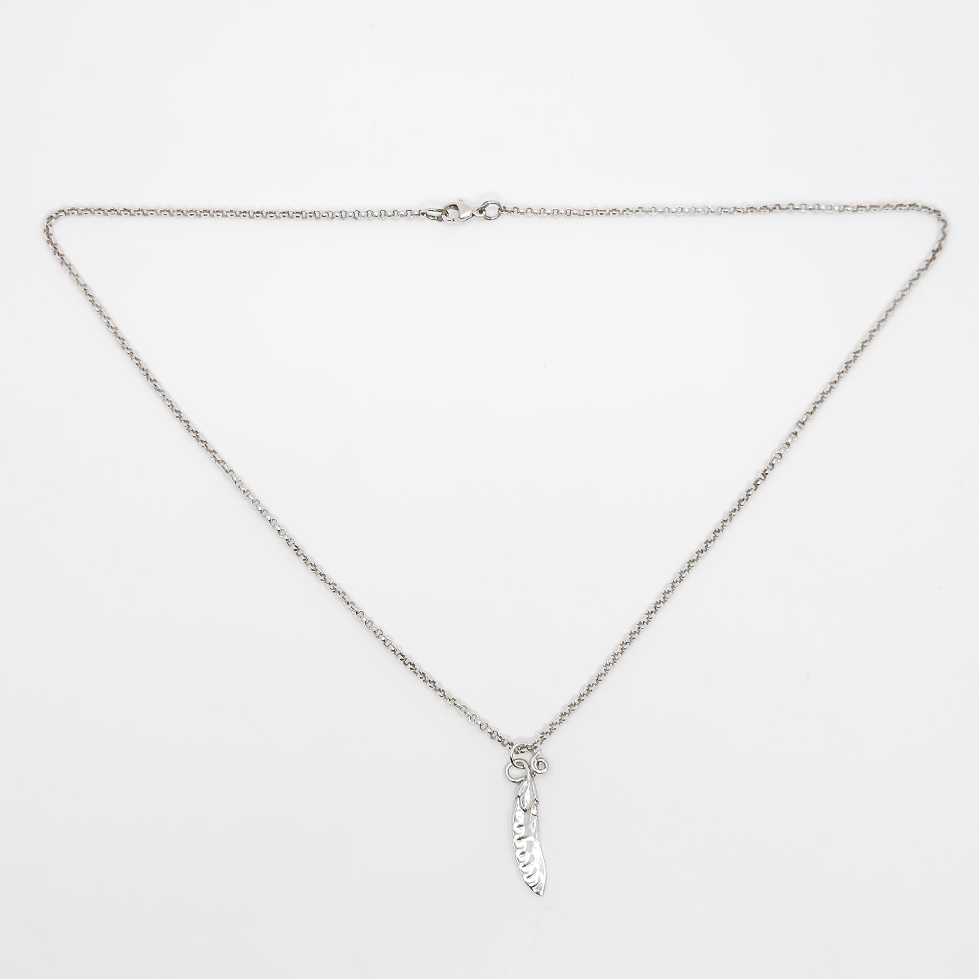 Large pea pod pendant