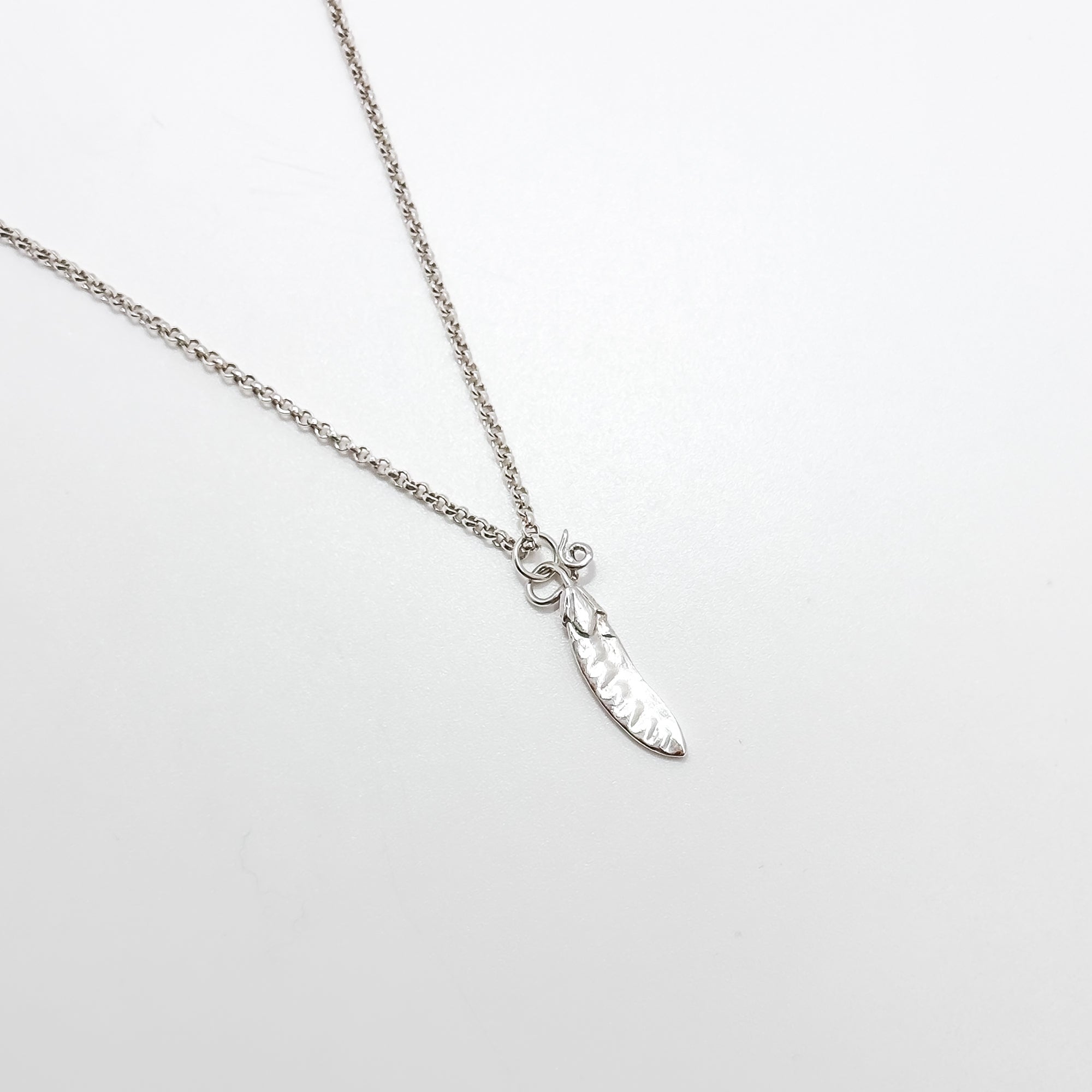 Large pea pod pendant