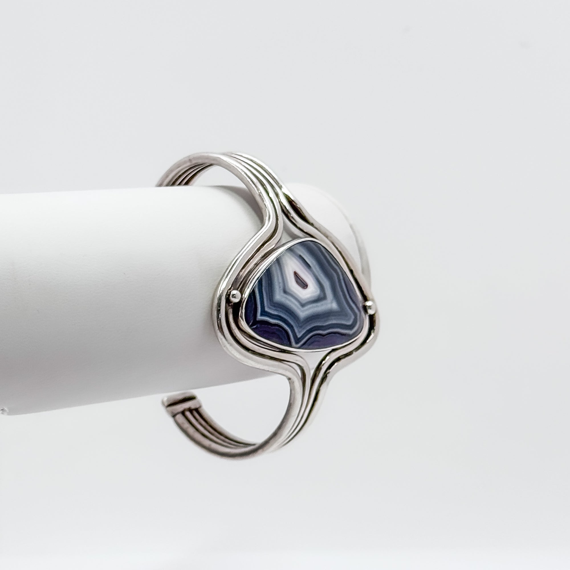 Crazy lace agate cuff