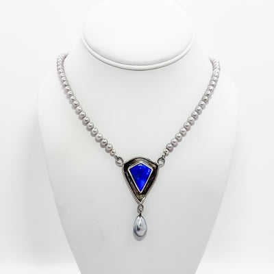 Light oxidized pearl & opal necklace