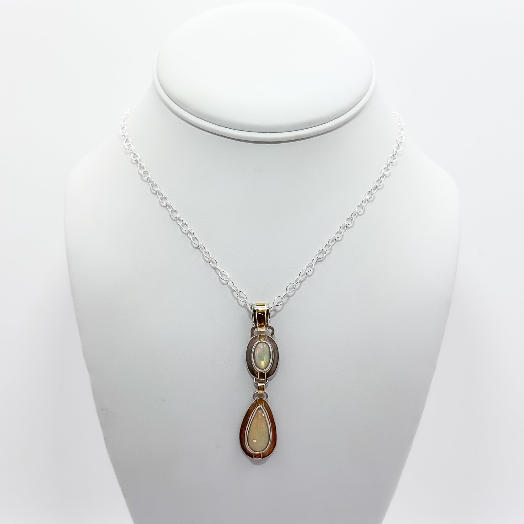 18k pendant with oval & teardrop opal