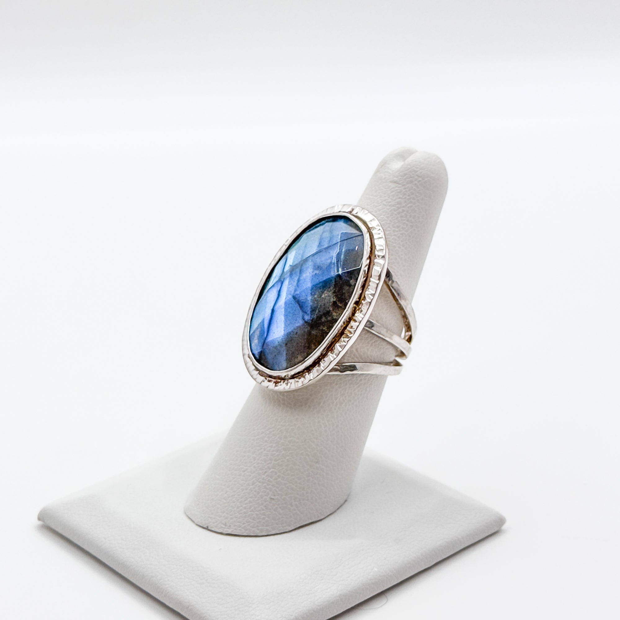 Labradorite ring