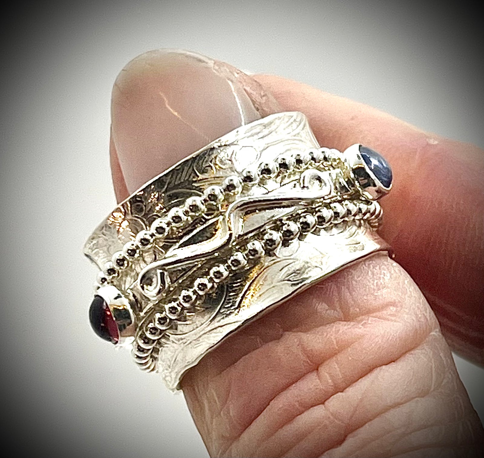 Harmony Bead Twiddle Ring with 3 Spinners