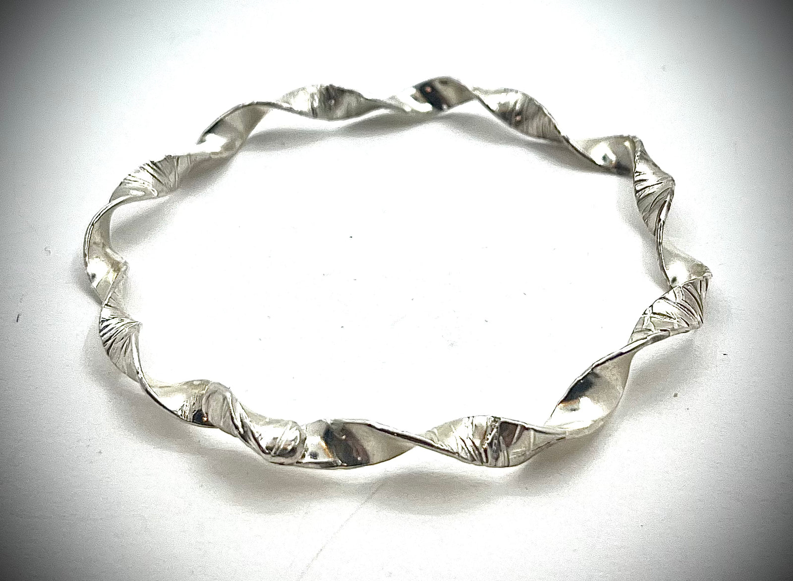 Big Wavy Bangle