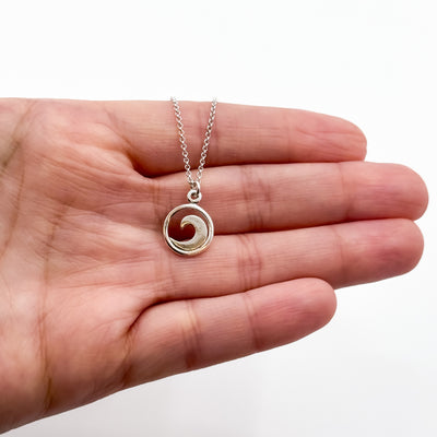 Small wave Necklace