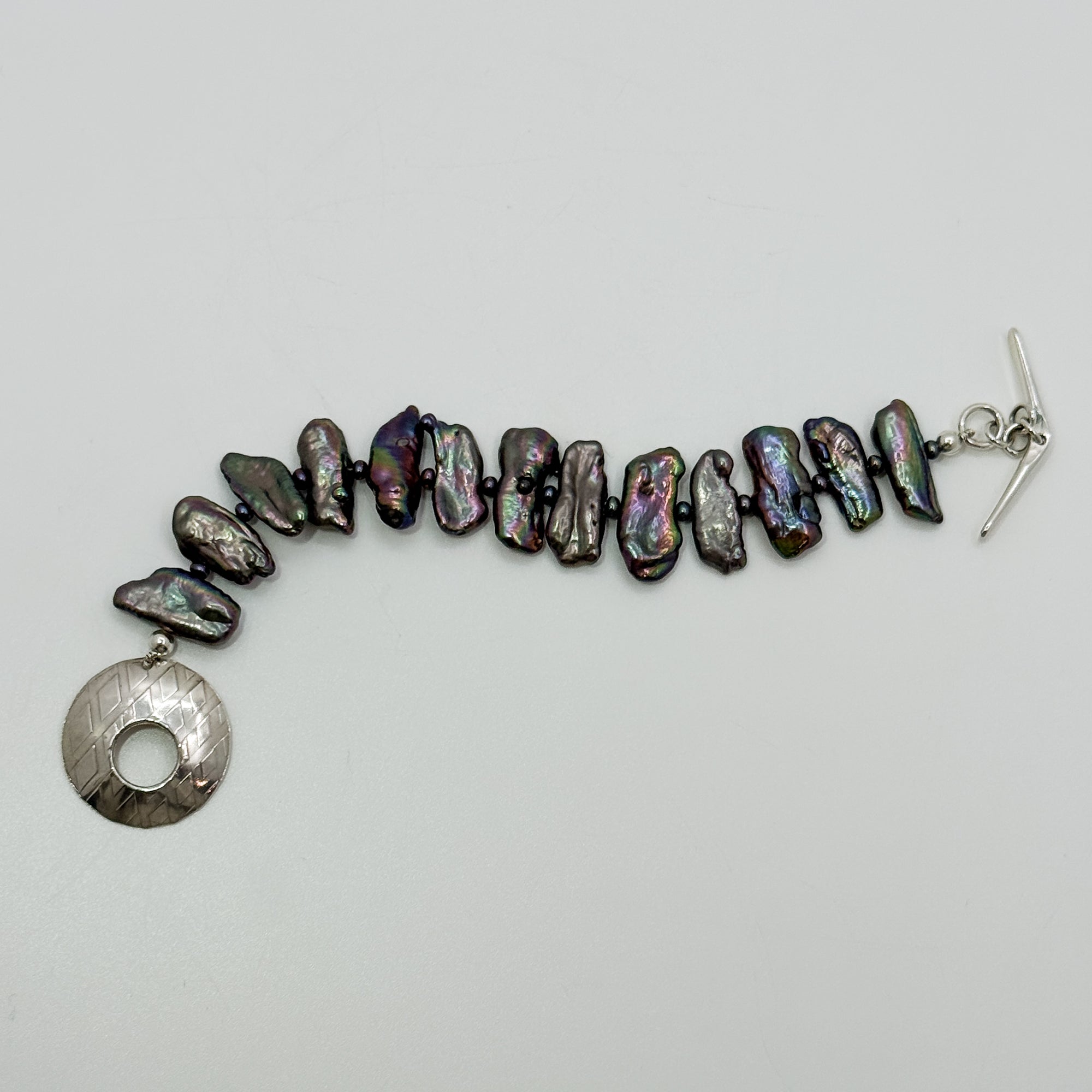 Peacock stick, single strand, pearl bracelet