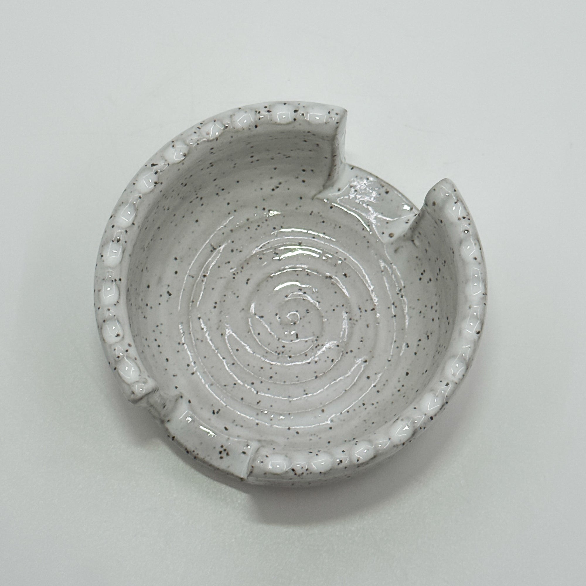 Sponge Keeper in white