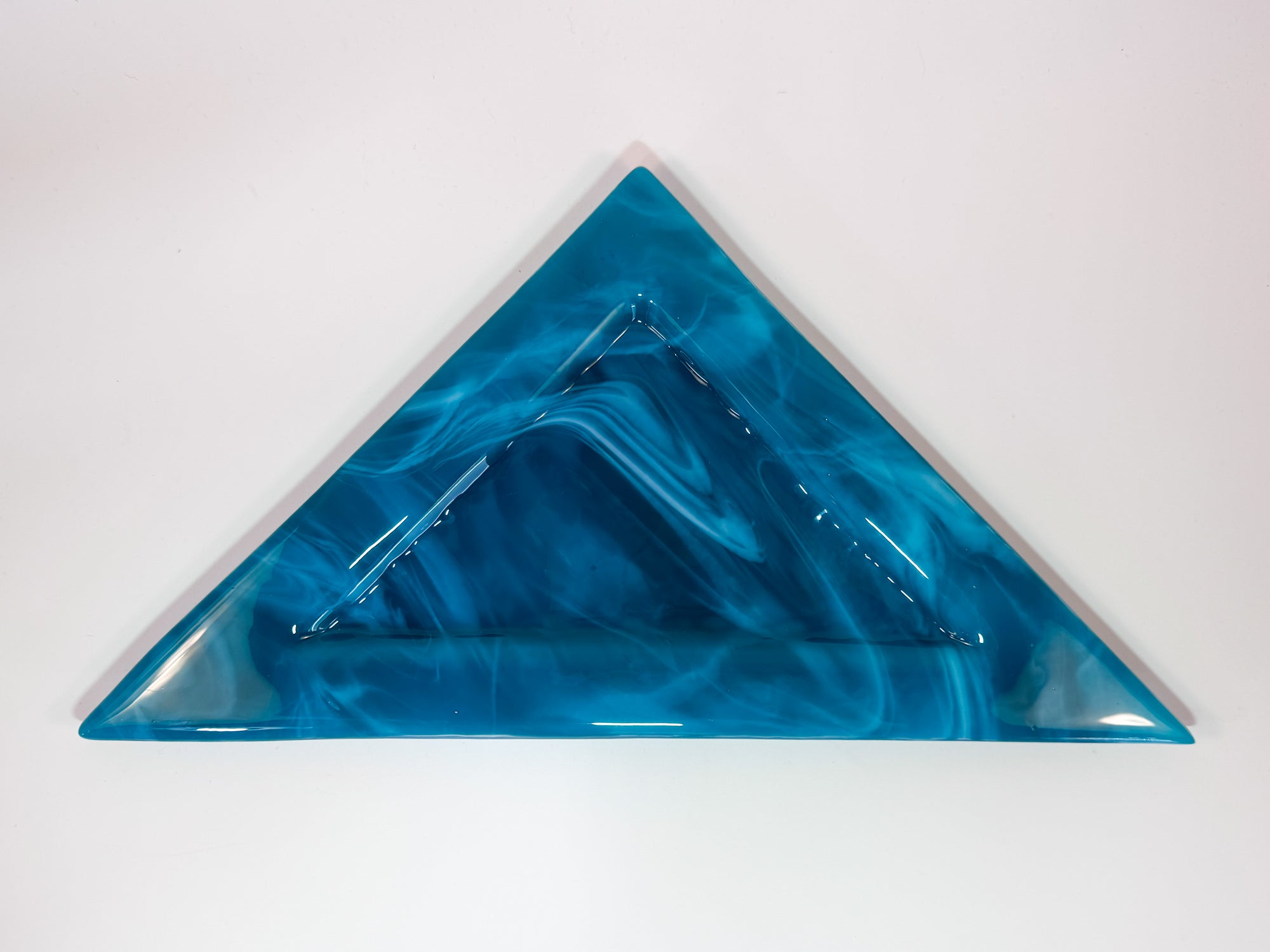Blue Ocean Swirl triangles set tray