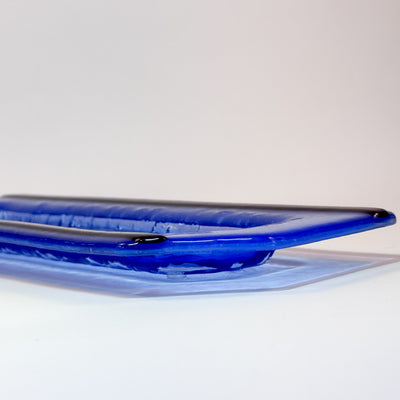 light blue tray with red stripes