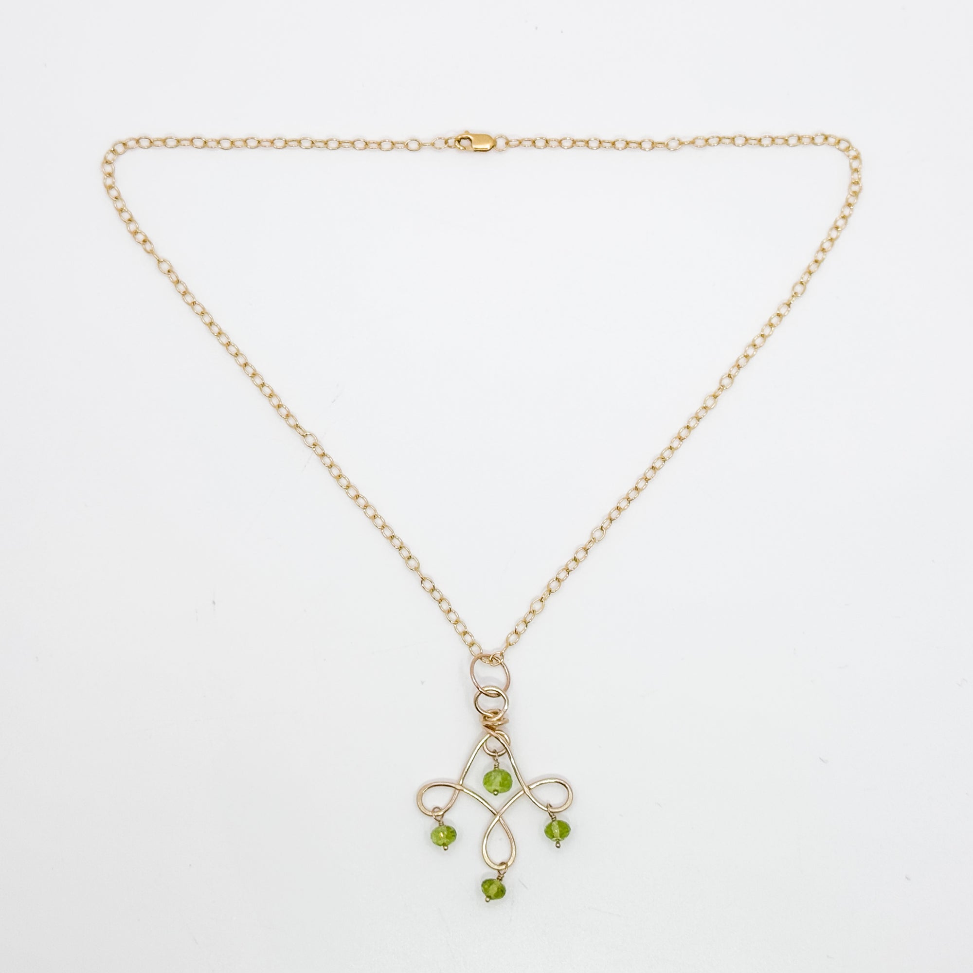 Twizzle Neck with Peridot