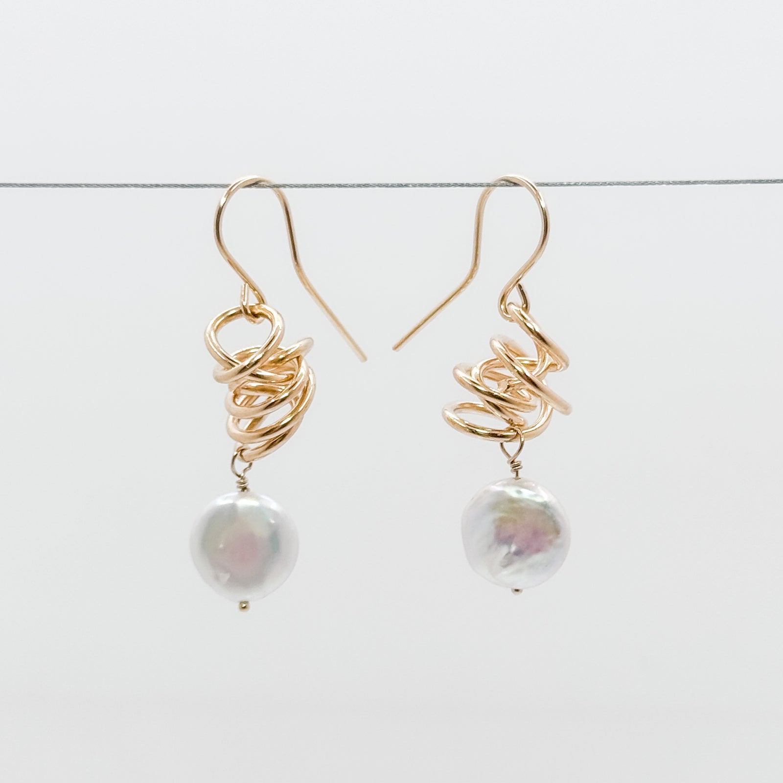 Twizzle ears coin fresh water taupe pearl