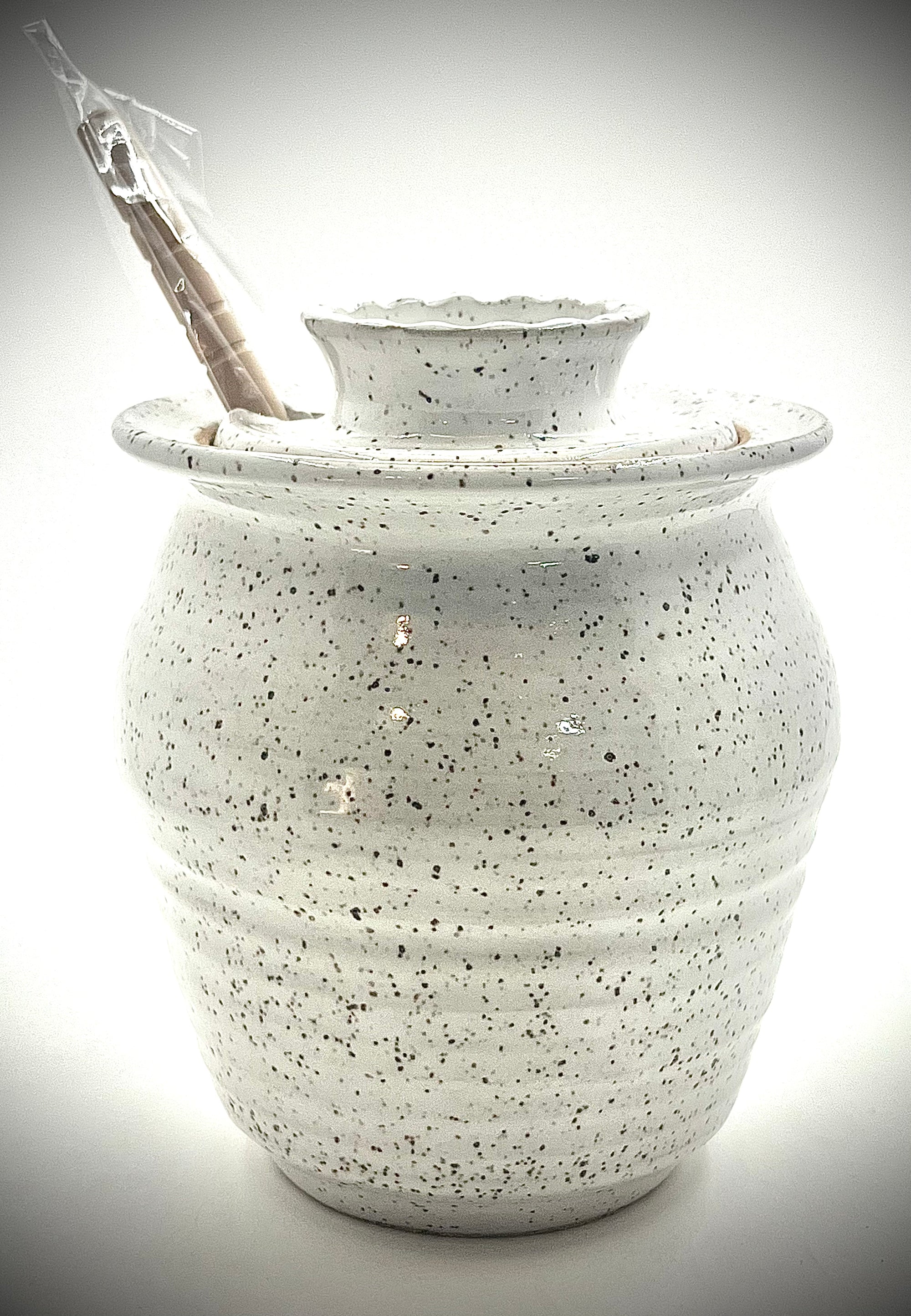 Large Honey Pot