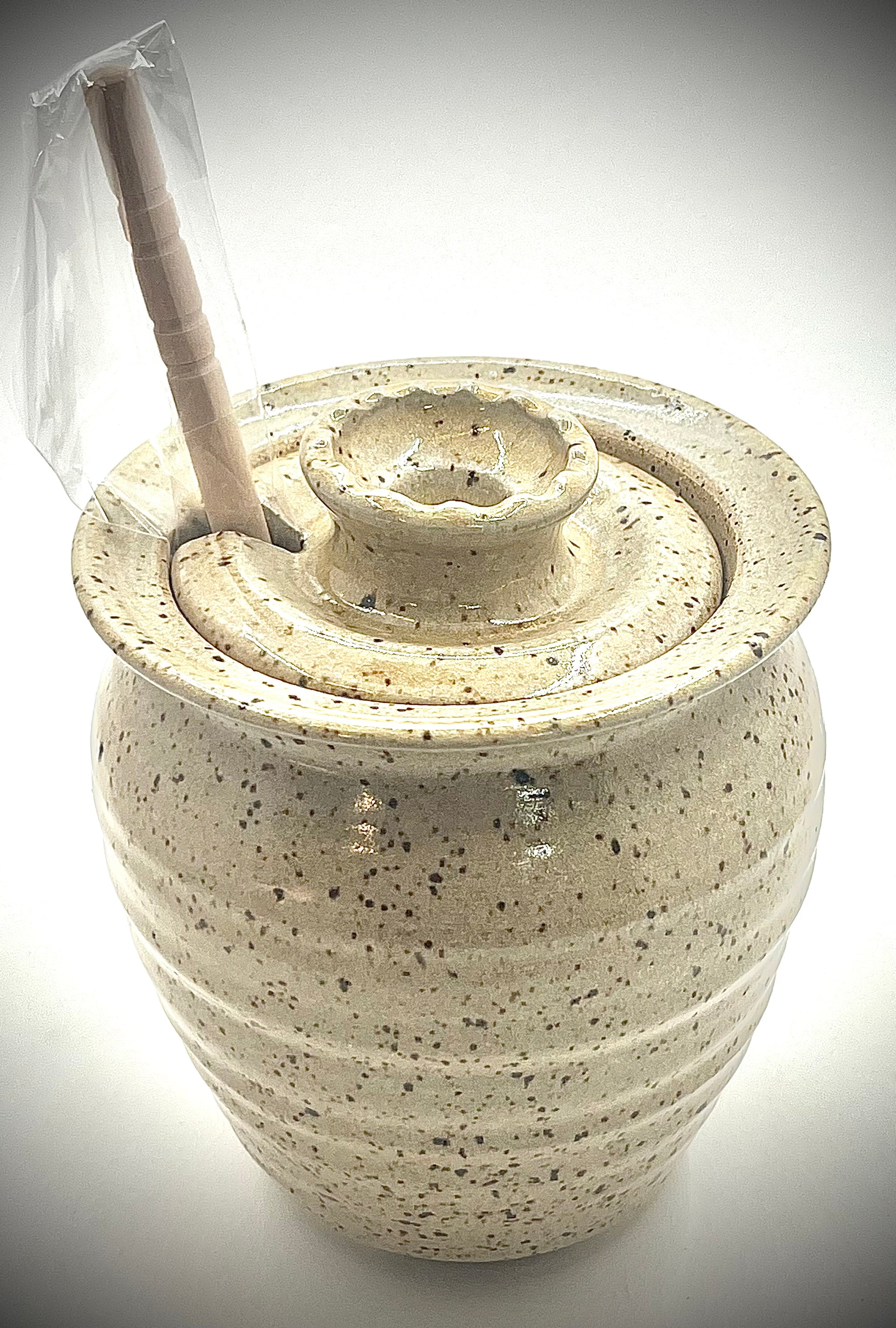 Large Honey Pot