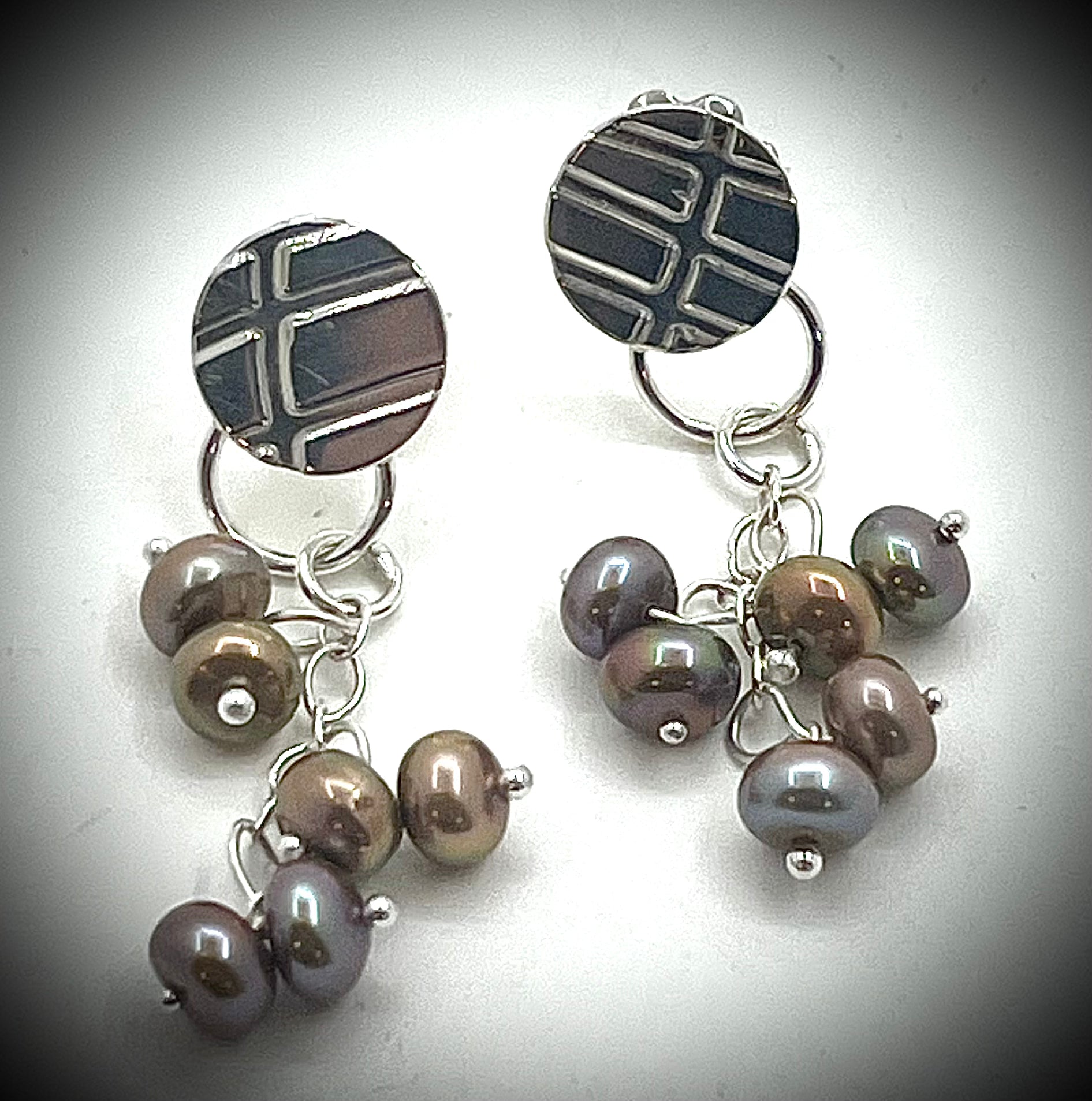 Short Katie's Pearl Earrings