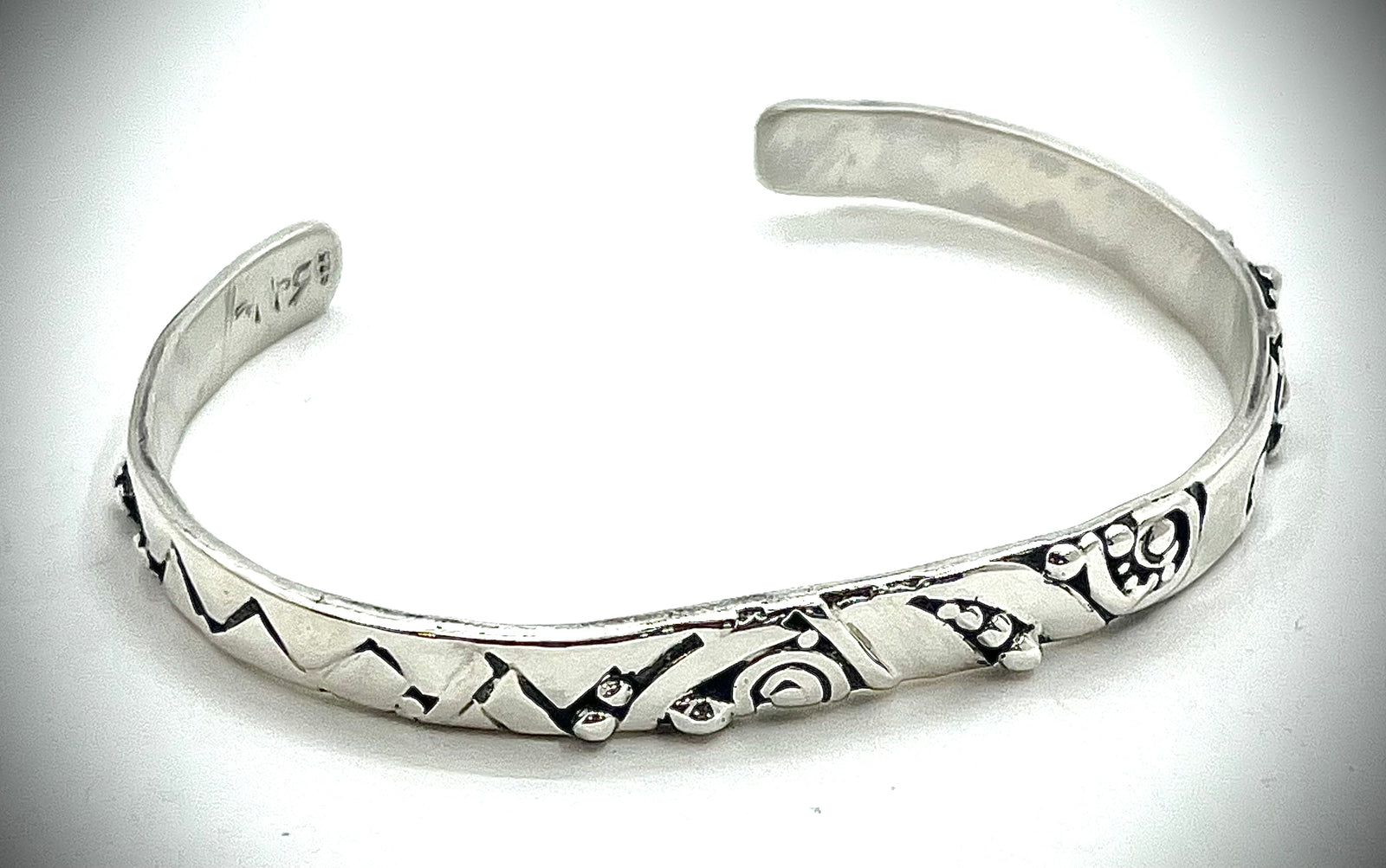 Abstract Narrow Cuff